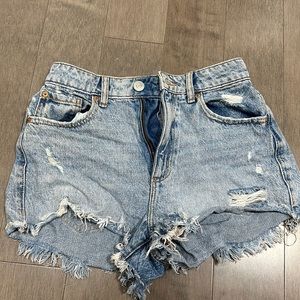Garage festival light wash shorts